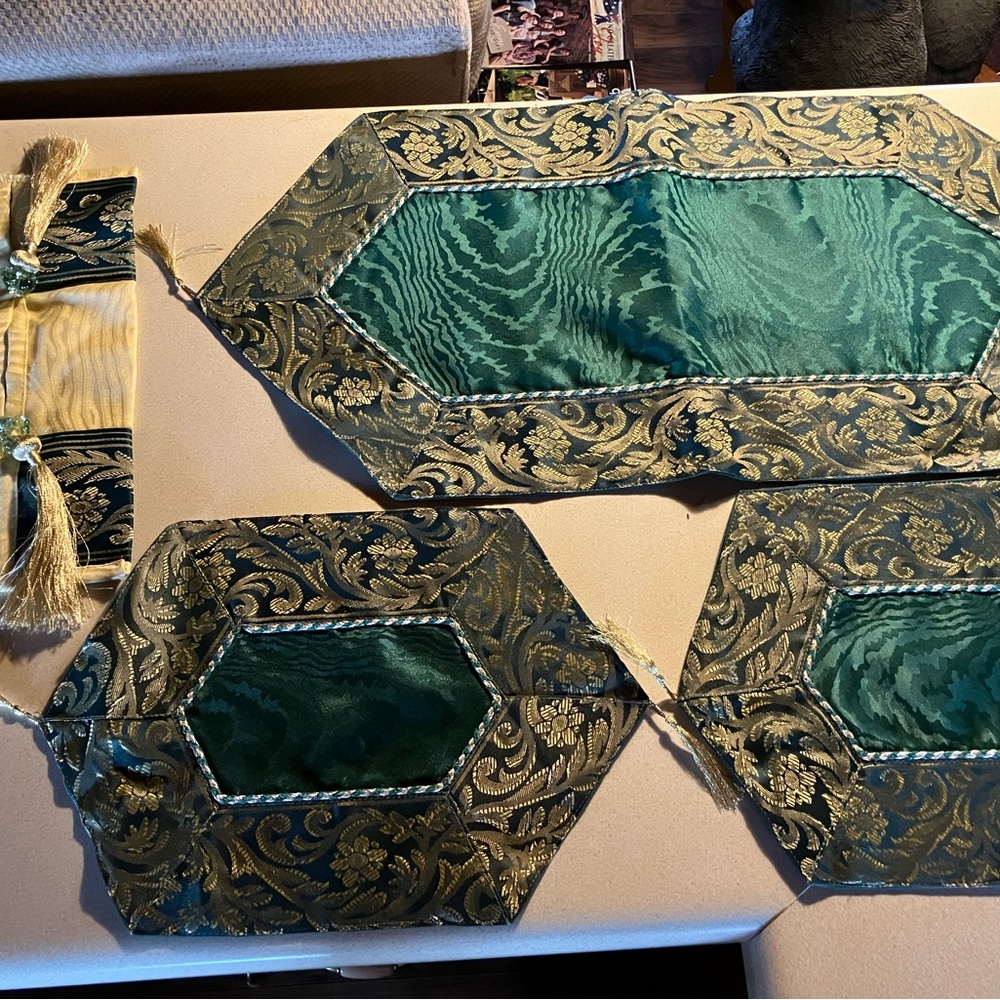 Tea For Two, Table Runner Plus Two Placemats With Matching Kleenex Box Holder